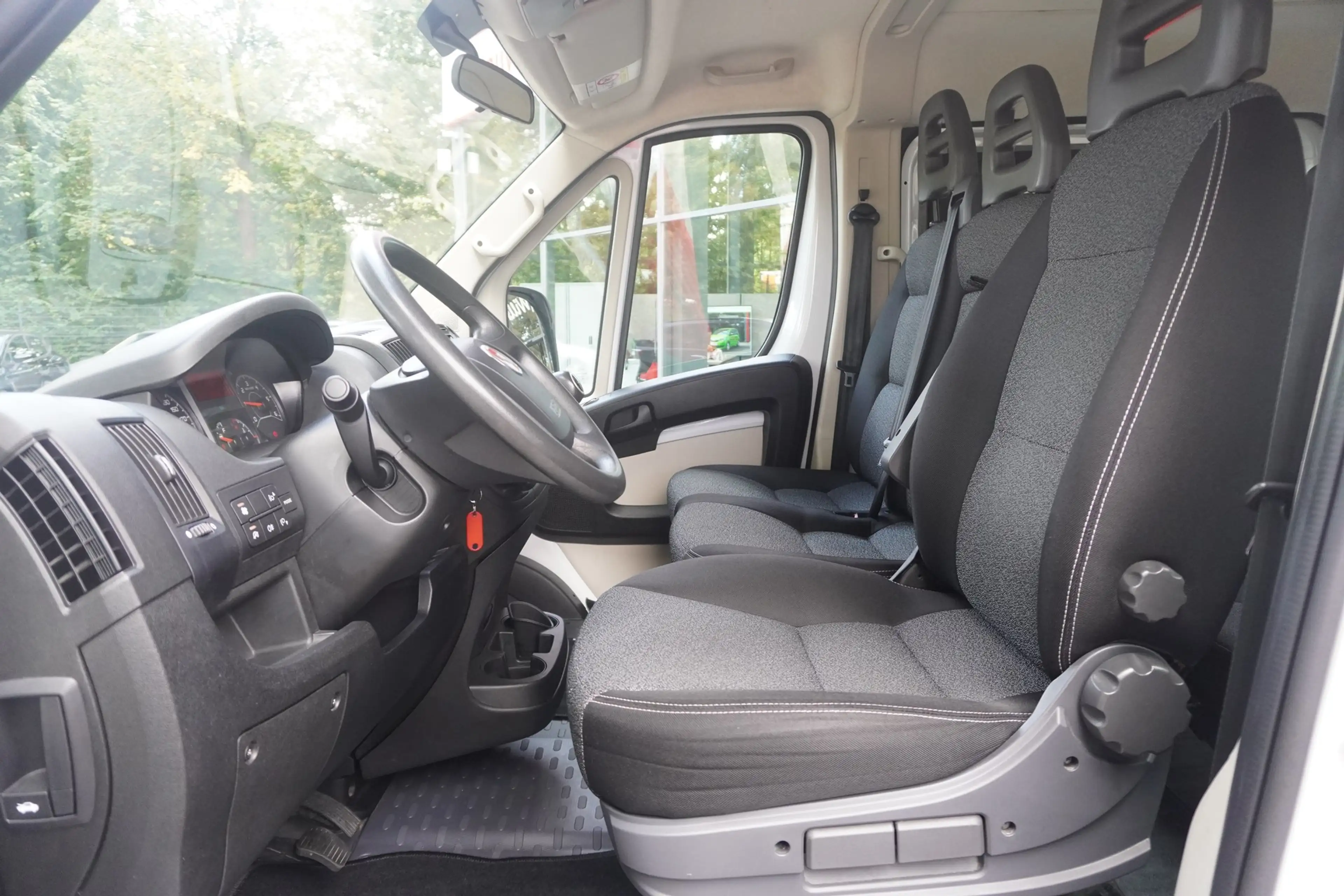 Fiat Ducato Kombi 30 150 L1H1 Klima Freisprechanlage — photo 11