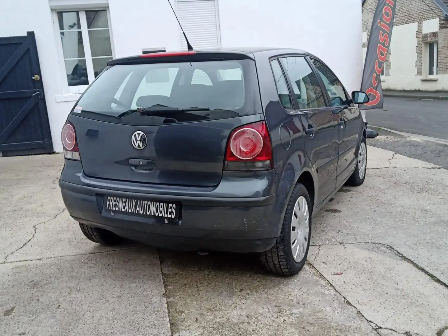 Volkswagen Polo IV 1.2 65 CONFORT 5P 112749KMS Grau - 2