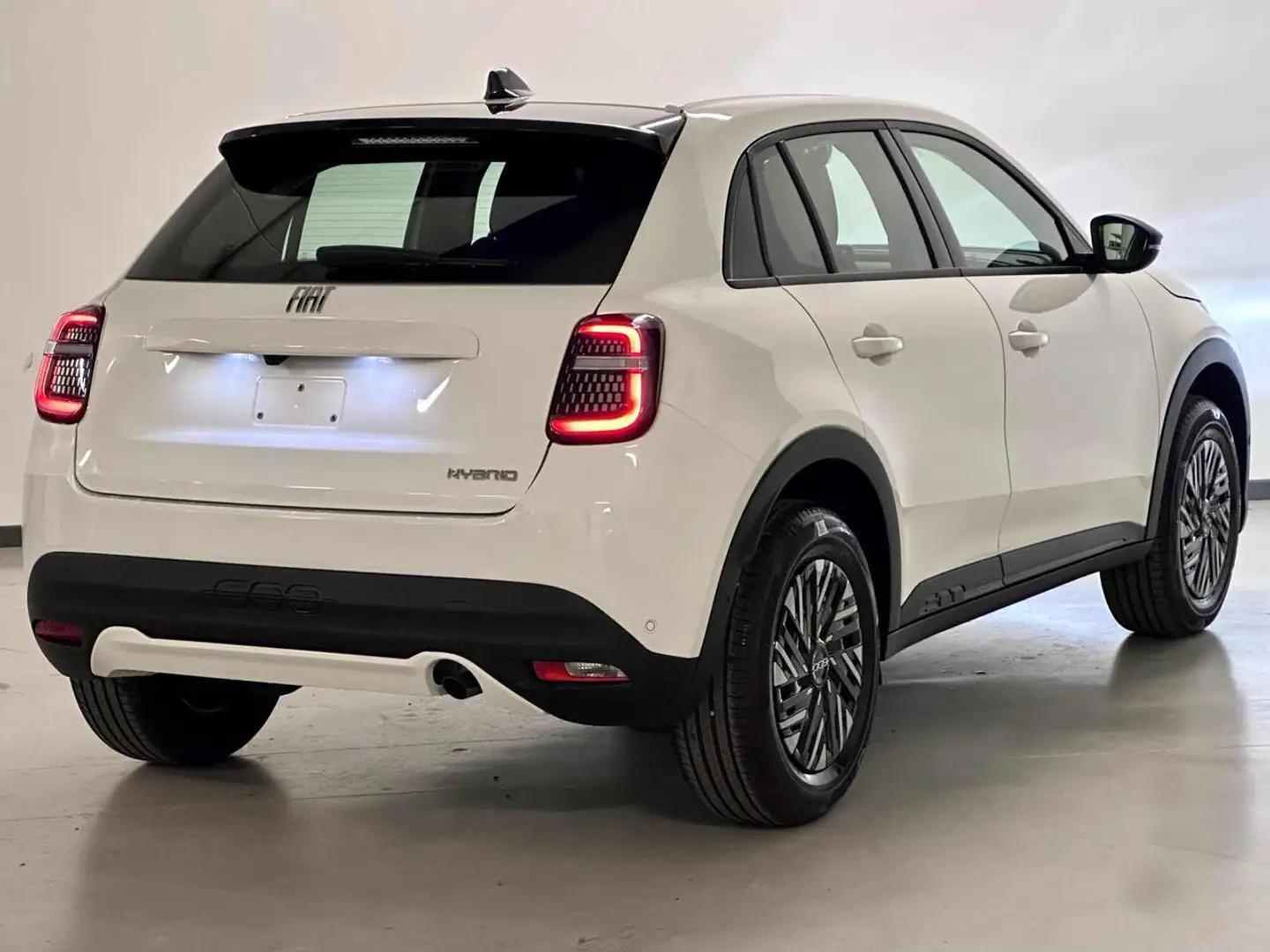 Fiat 600 Hybrid DCT MHEV Bianco - 2
