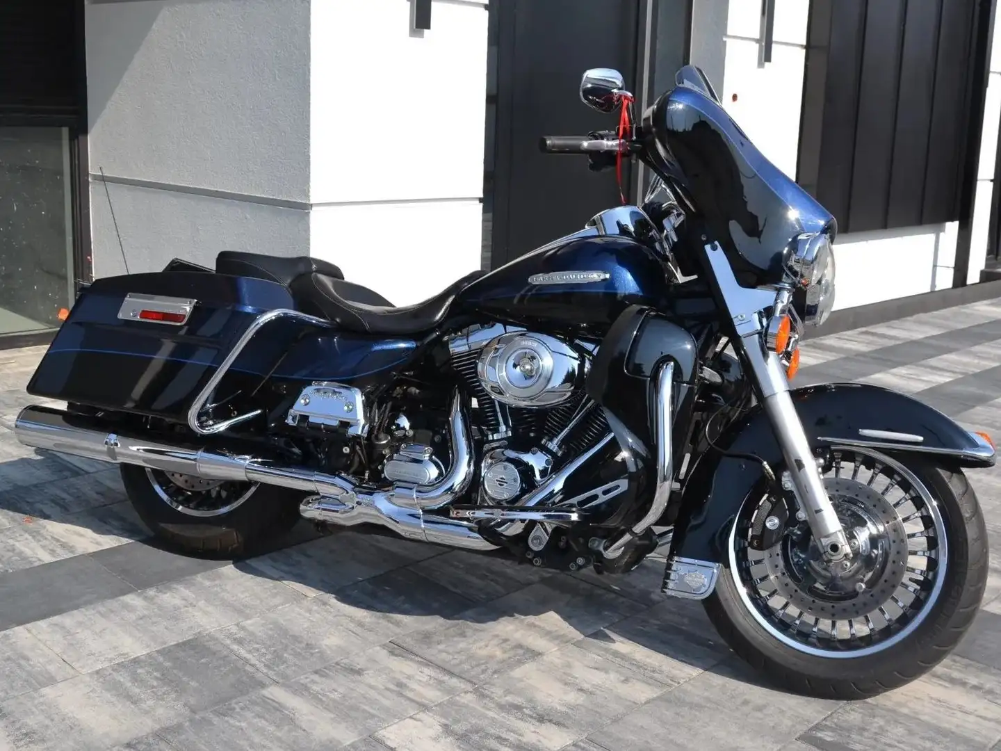 Harley-Davidson Electra Glide FLHS Синій - 1