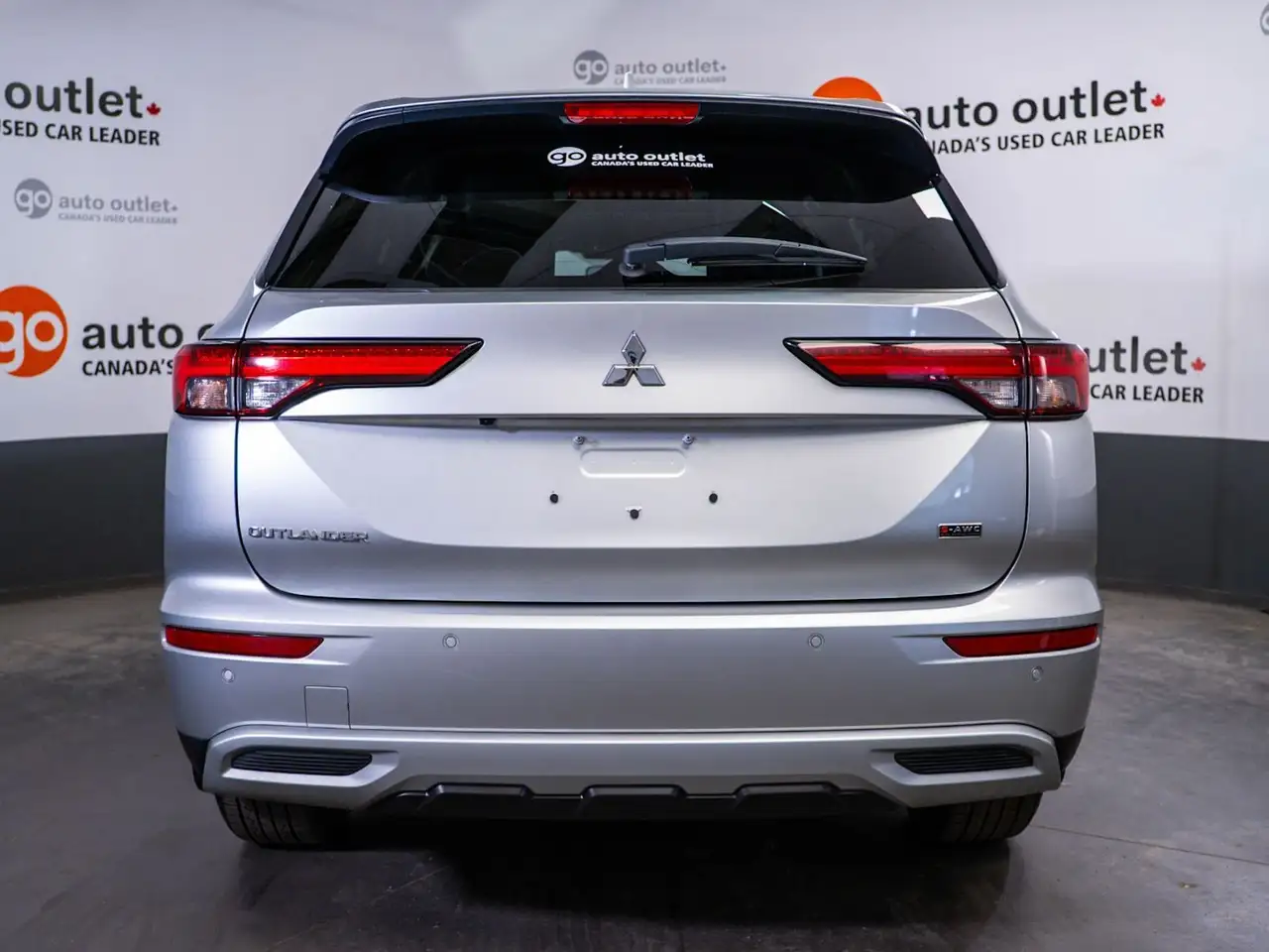 Mitsubishi Outlander снимка Mitsubishi Outlander