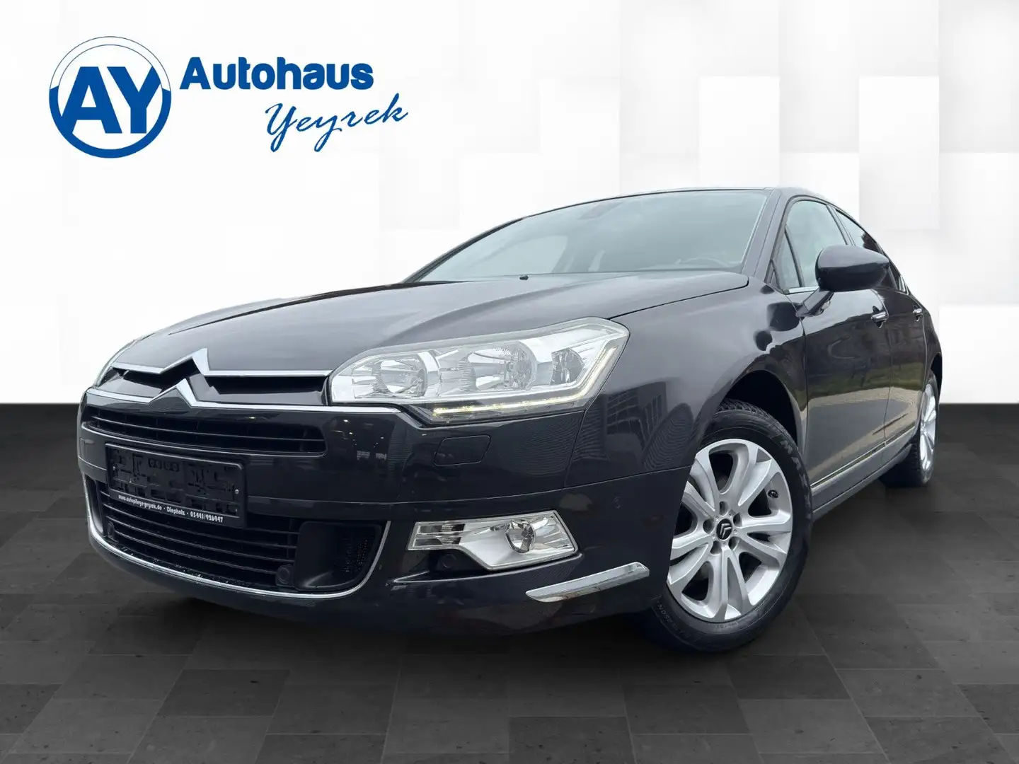 Citroen C5 Lim. Exclusive Autom. *NAV*SHZ*LED* Schwarz - 1