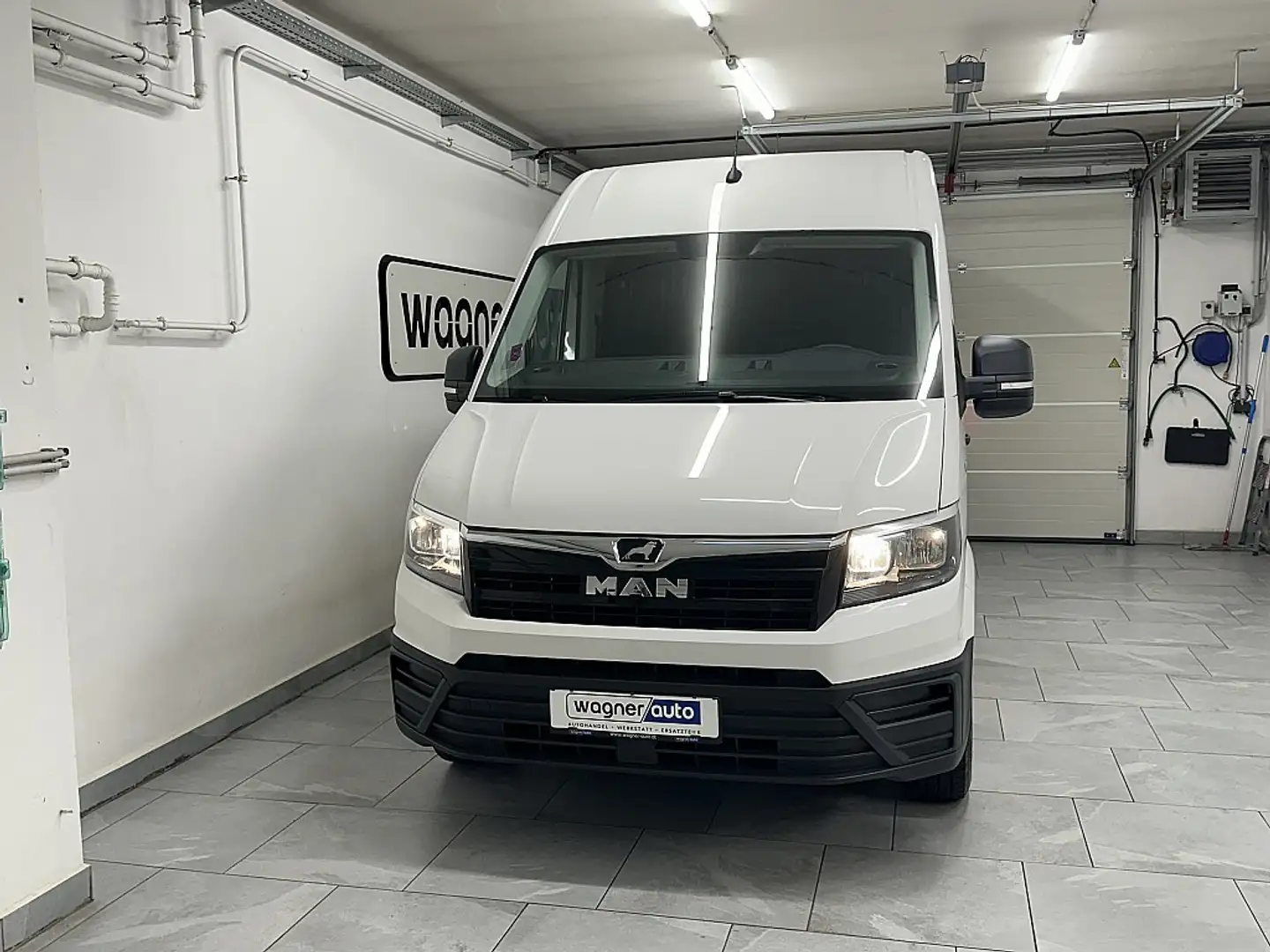 MAN TGE /Crafter Kasten 3,0t L4H3 2,0 TDI. Navi/Kima Fr... Weiß - 1