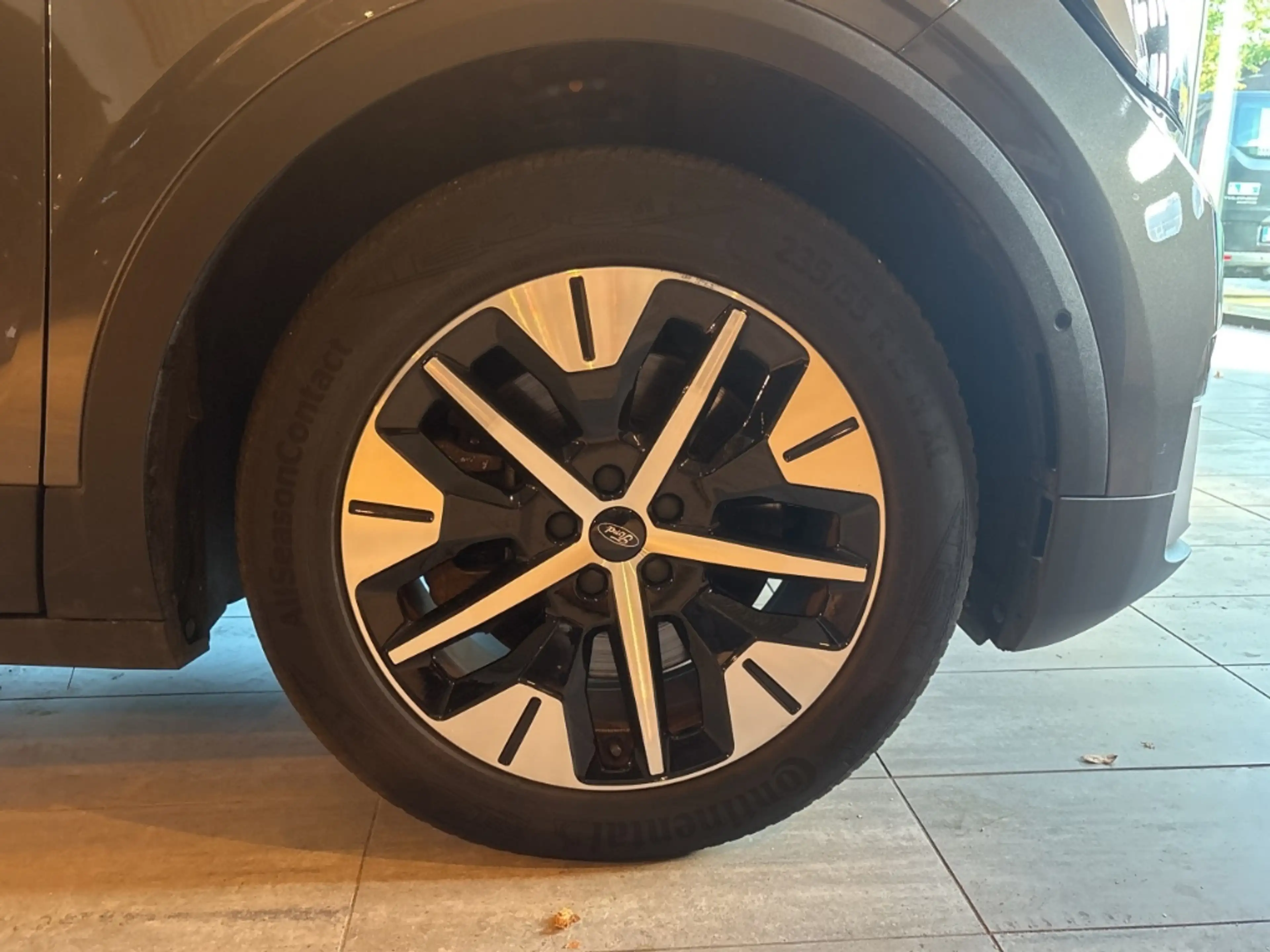 Ford Explorer SELECT 77 KW/H NAVI / LED / ACC / GJR — photo 11