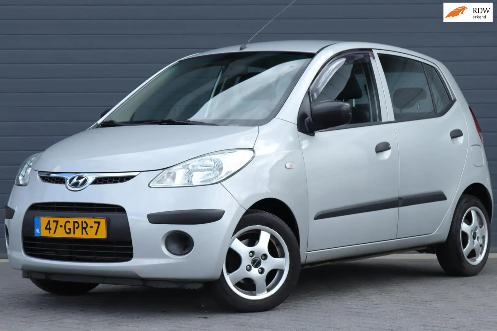Hyundai i10 1.1 Active Cool AUTOMAAT / Airco. Grijs - 1