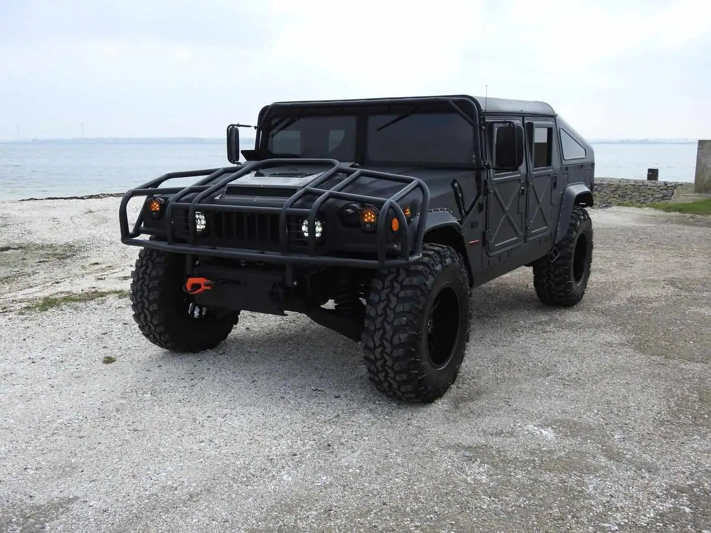 HUMMER H1 Alpha PREDATOR USA DURAMAX MIL-SPEC. Negro - 2