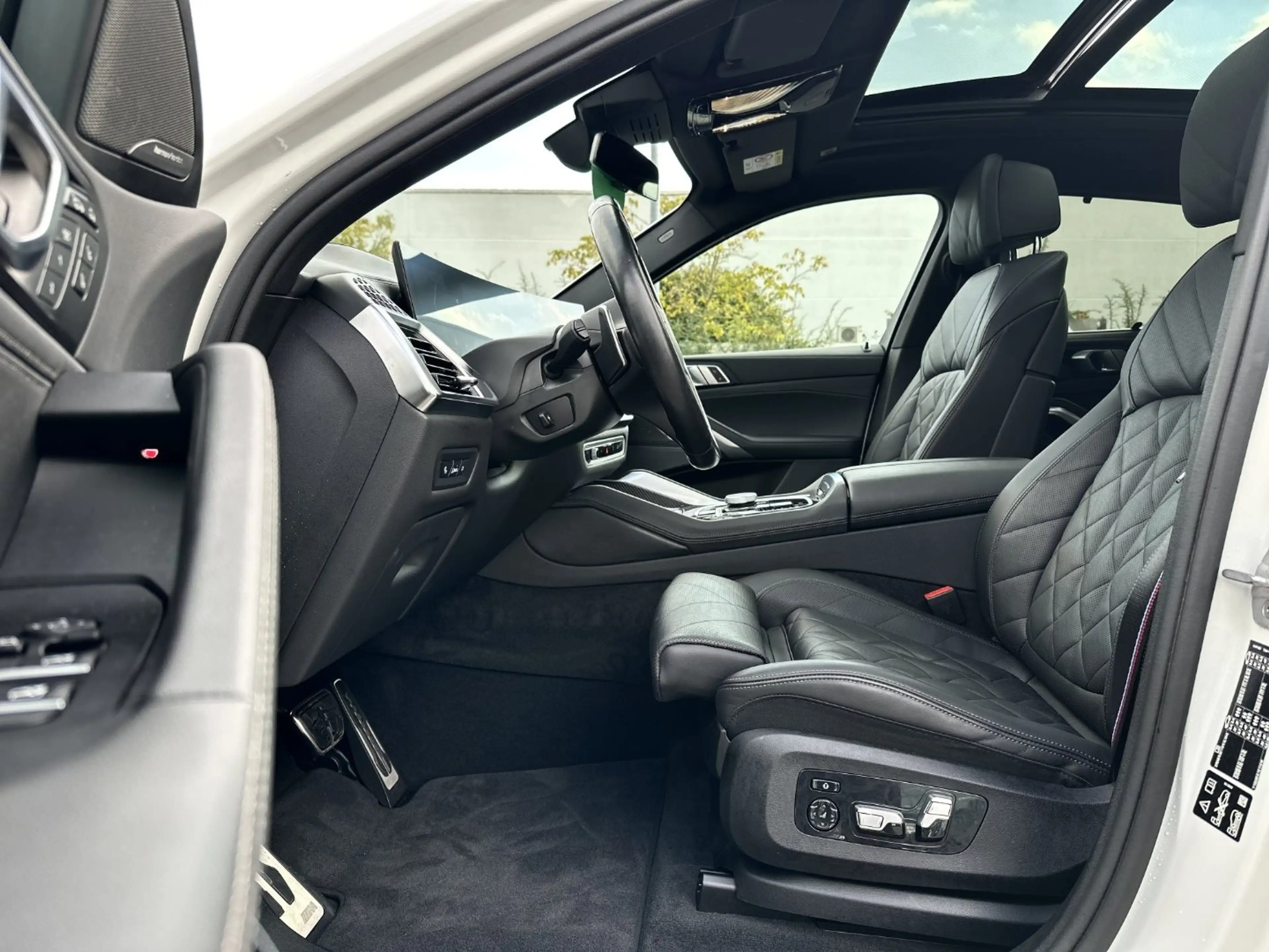 BMW X6 M60i xDrive Gestiksteuerung HK HiFi DAB LED — photo 13