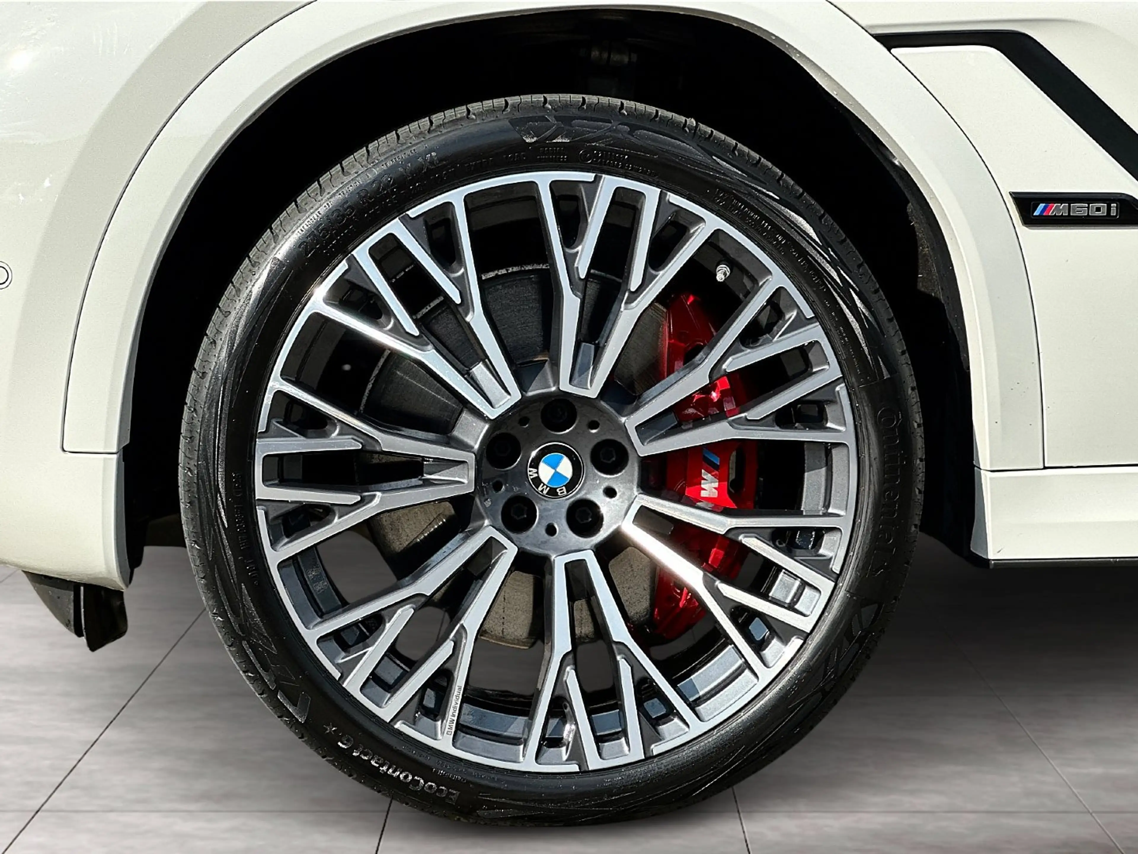 BMW X6 M60i xDrive Gestiksteuerung HK HiFi DAB LED — photo 5