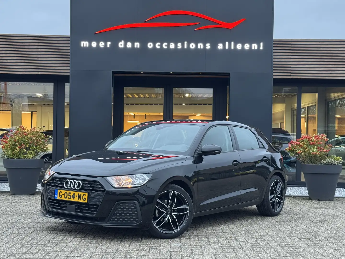 Audi A1 SPORTBACK 25 TFSI Pro Line Schwarz - 1