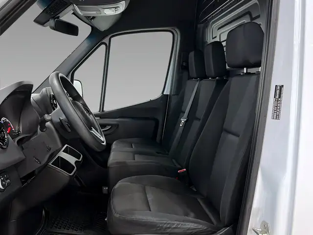 Mercedes-Benz Esprinter view 10