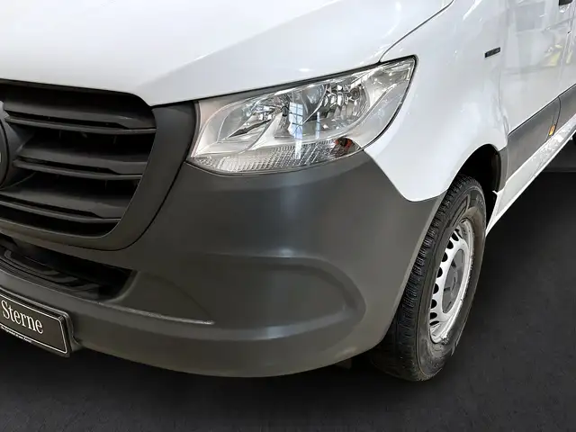 Mercedes-Benz Esprinter view 3
