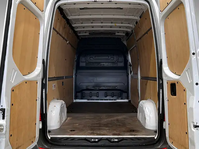 Mercedes-Benz Esprinter view 8