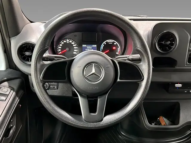 Mercedes-Benz Esprinter view 14