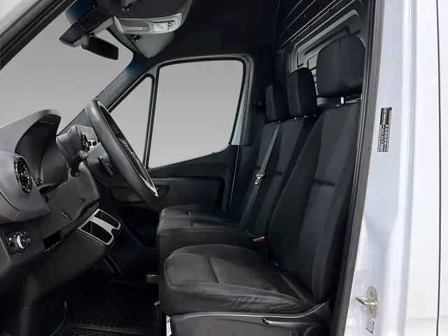 Mercedes-Benz Esprinter view 9