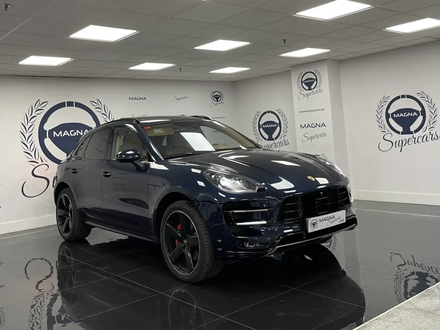 Porsche Macan Turbo Aut. Bleu - 1