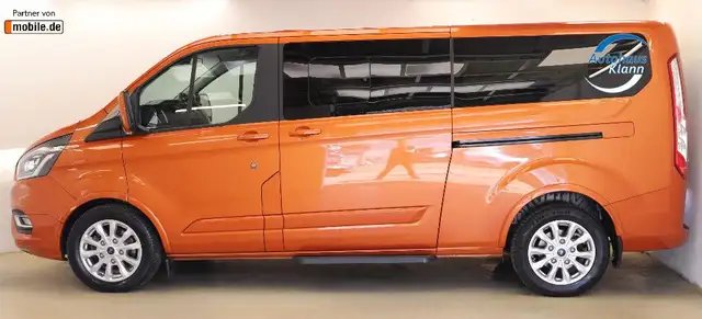 Ford Tourneo Custom view 4