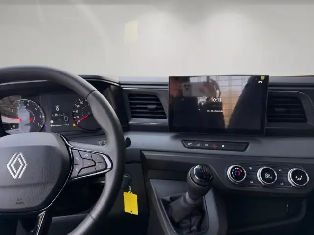 Renault Master view 9
