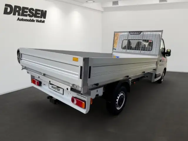 Renault Master view 3