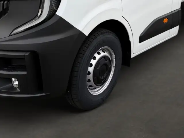 Renault Master view 6