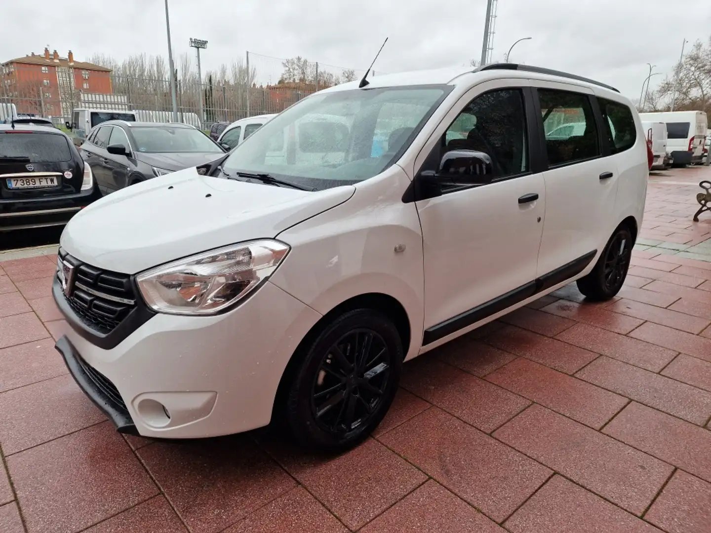 Dacia Lodgy 1.5 dCi Comfort Blue 7pl. 85kW Blanco - 1