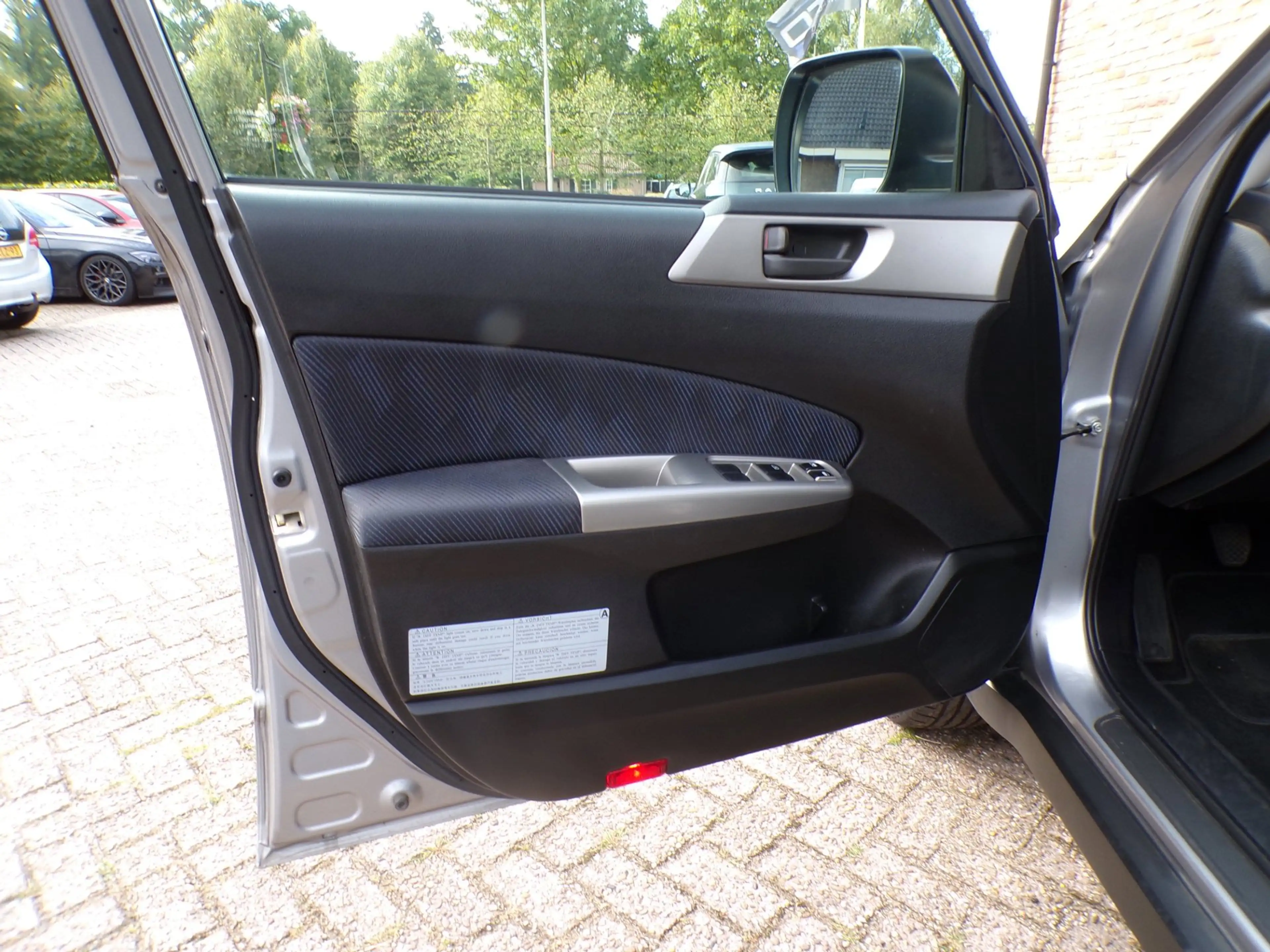 Subaru Forester 2.0 X Intro — photo 23
