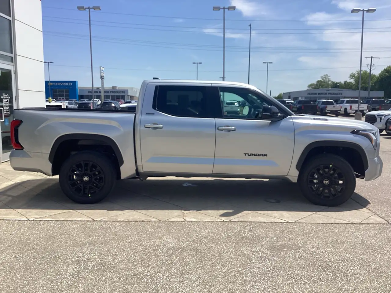 Toyota Tundra снимка Toyota Tundra