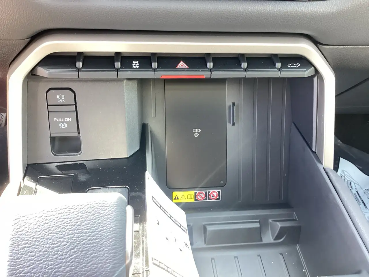 Toyota Tundra снимка Toyota Tundra