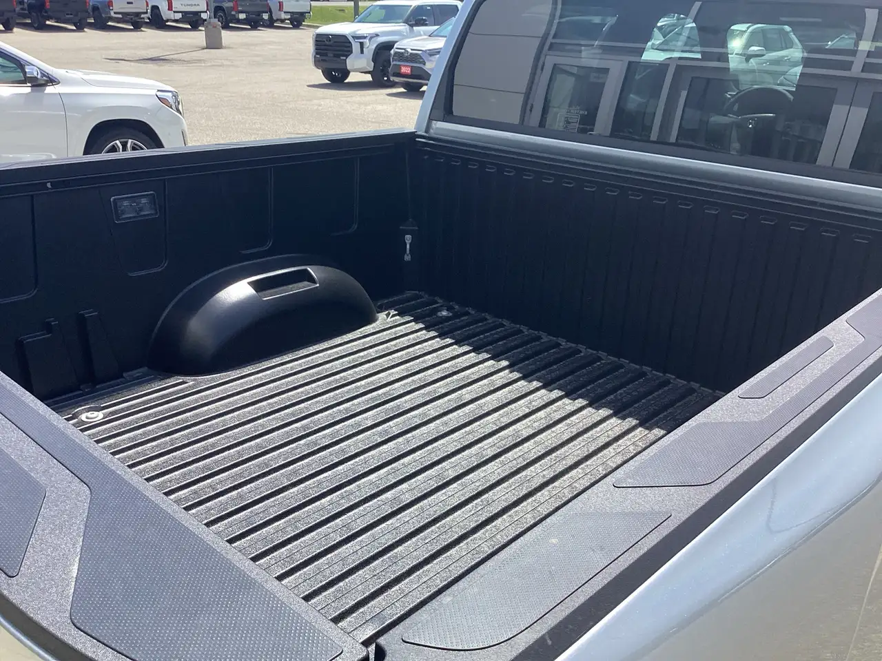 Toyota Tundra снимка Toyota Tundra