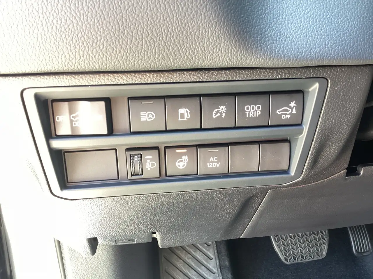 Toyota Tundra снимка Toyota Tundra