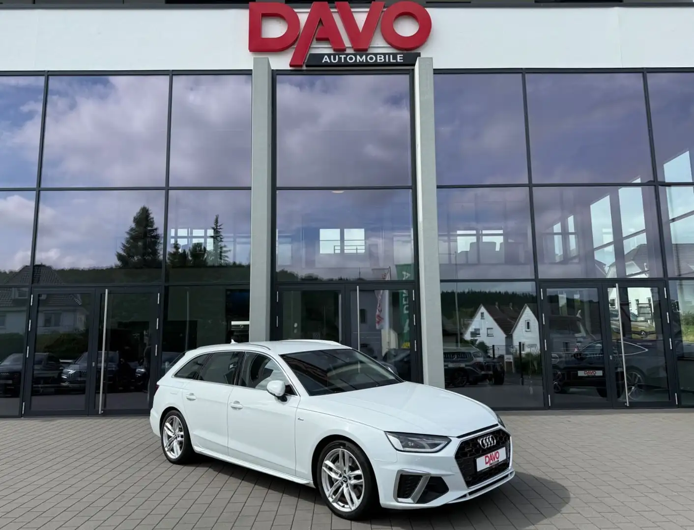 Audi A4 Avant 40 TDI quattro 2x S line/AHK/ACC/VC+ Weiß - 1