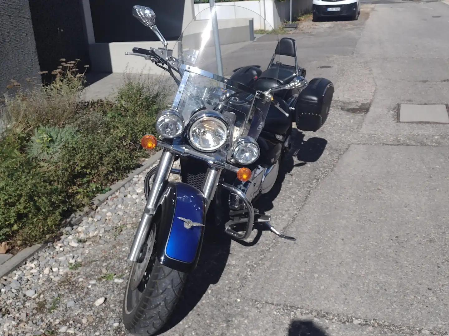 Suzuki VL 800 Volusia Intruder Bleu - 1