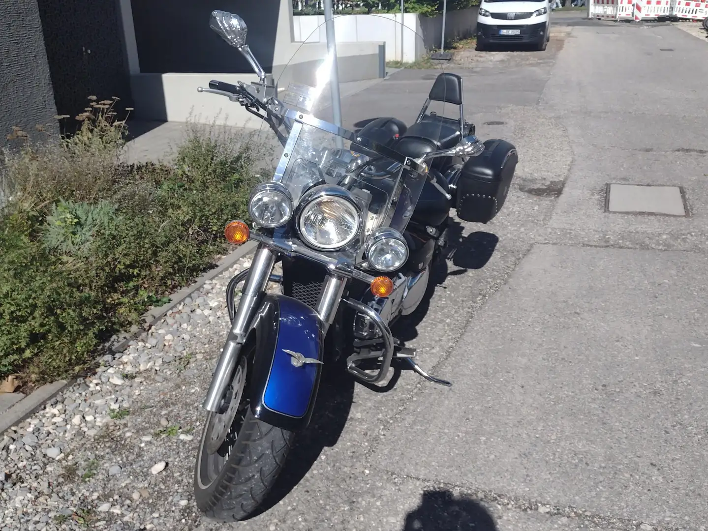 Suzuki VL 800 Volusia Intruder Bleu - 2