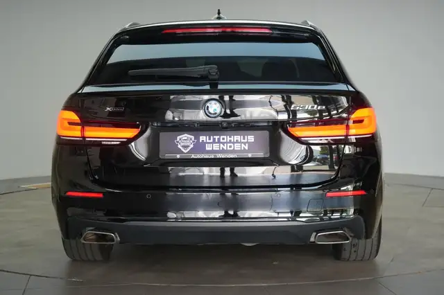 BMW 5 Series view 5