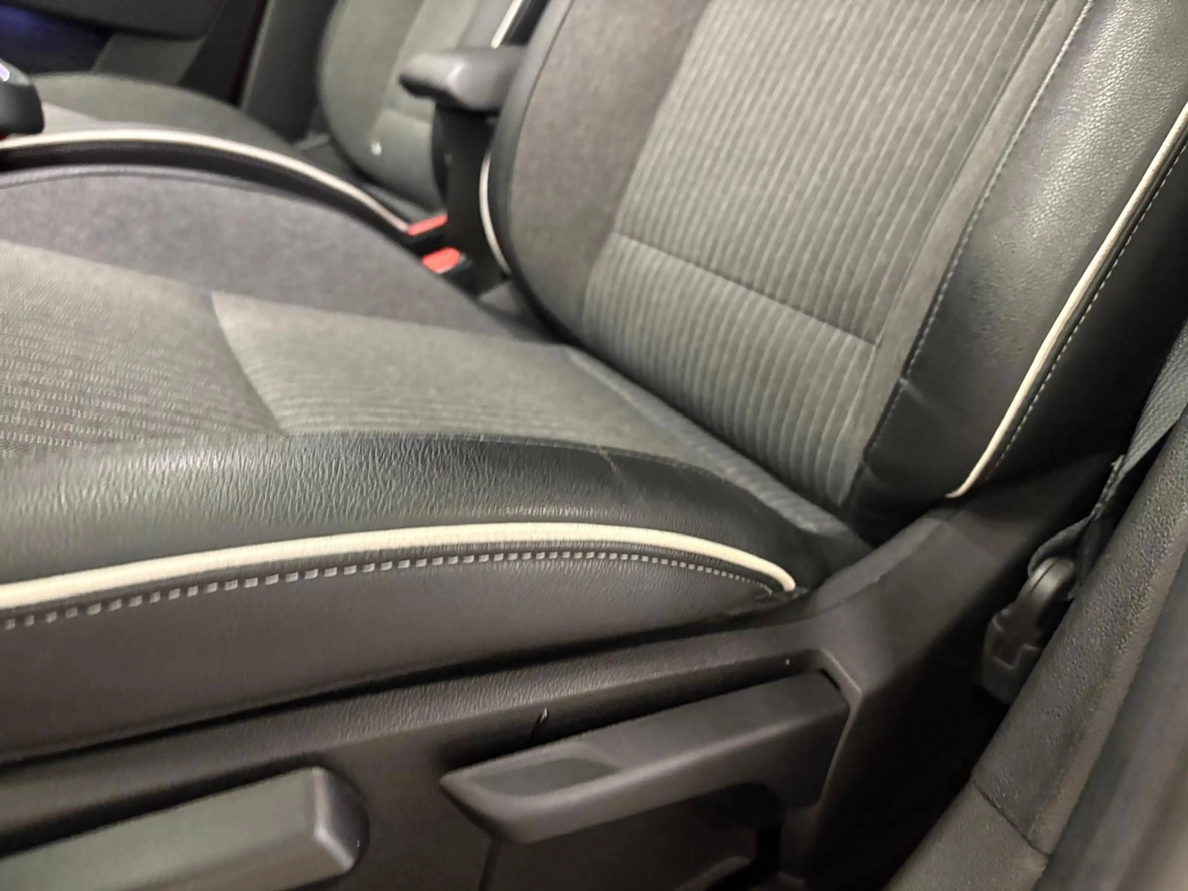 Renault Clio 1.0 TCe Intens | 17" | LED | PDC | Camera | 4 Seiz — photo 17