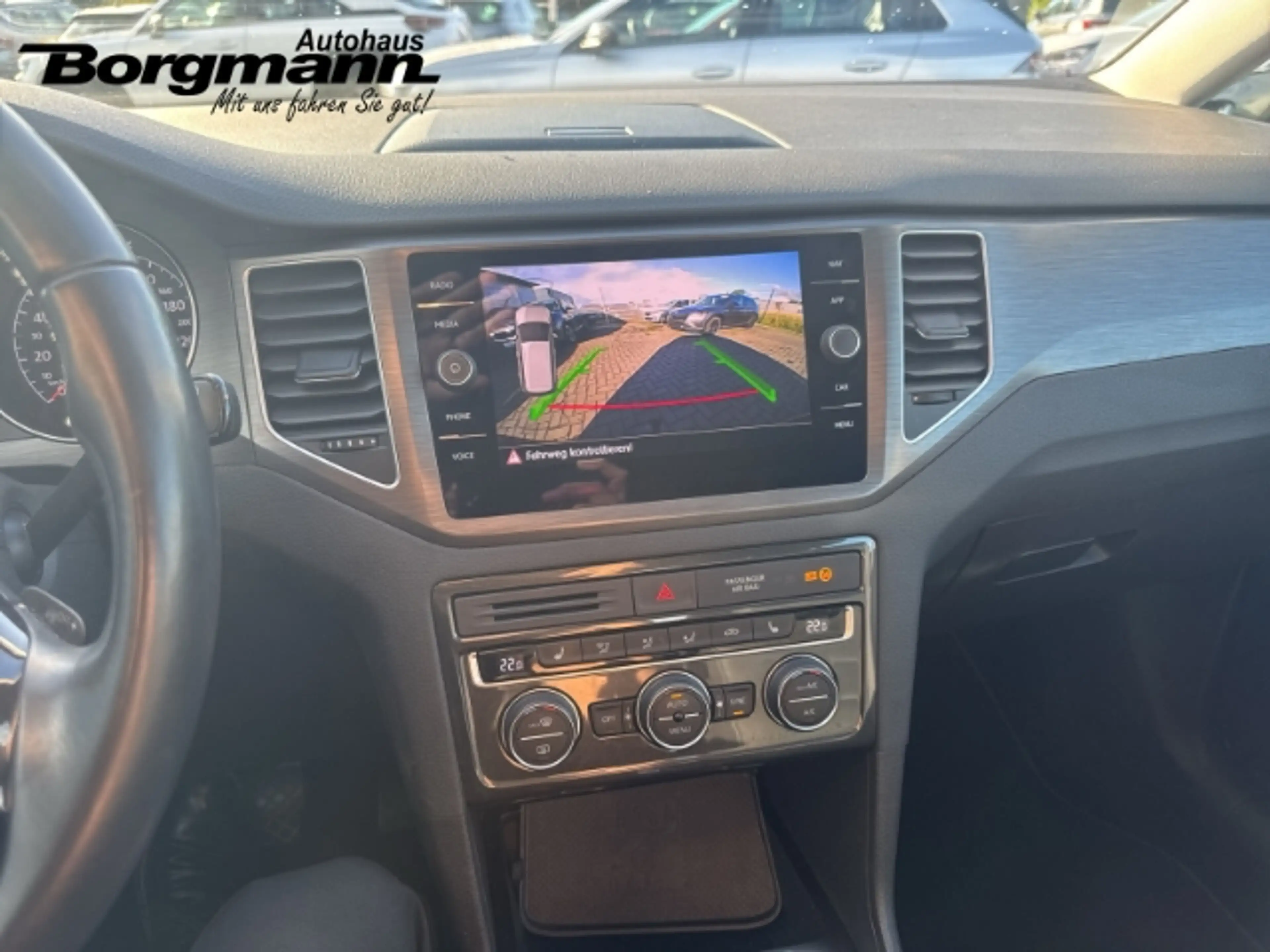 Volkswagen Golf Sportsvan VII Comfortline - Tempomat - Mittelarmlehne - PDC — photo 15