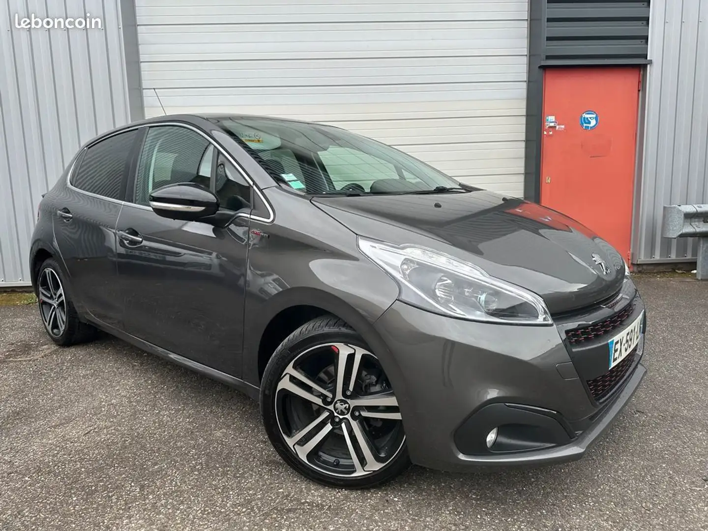 Peugeot 208 1.2 110cv puretech gt-line gps Gris - 1
