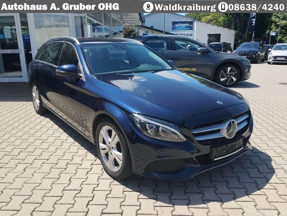 Mercedes-Benz C 220