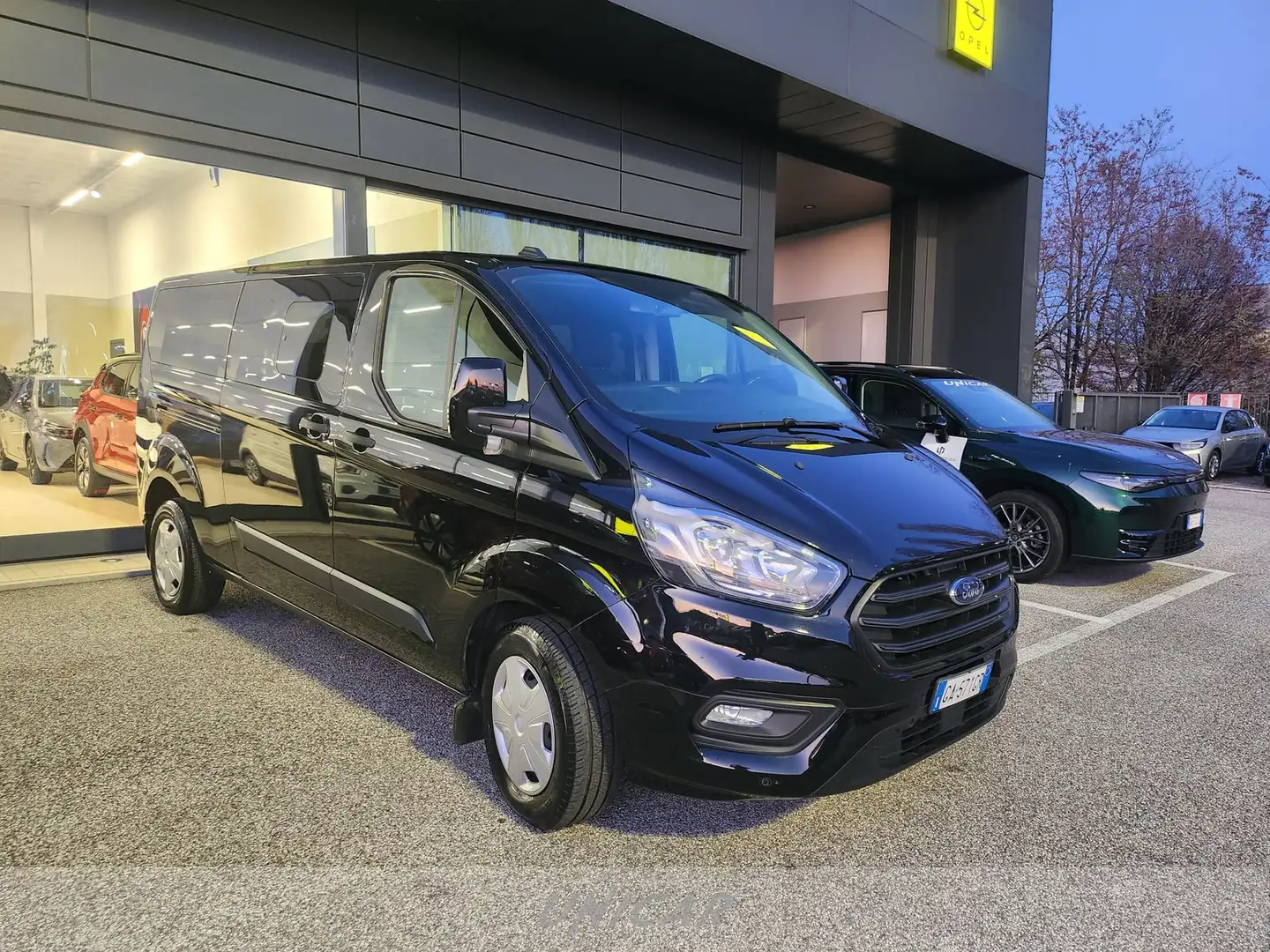 Ford Transit Custom Passo Lungo 9posti 2.0d 120cv Noir - 2