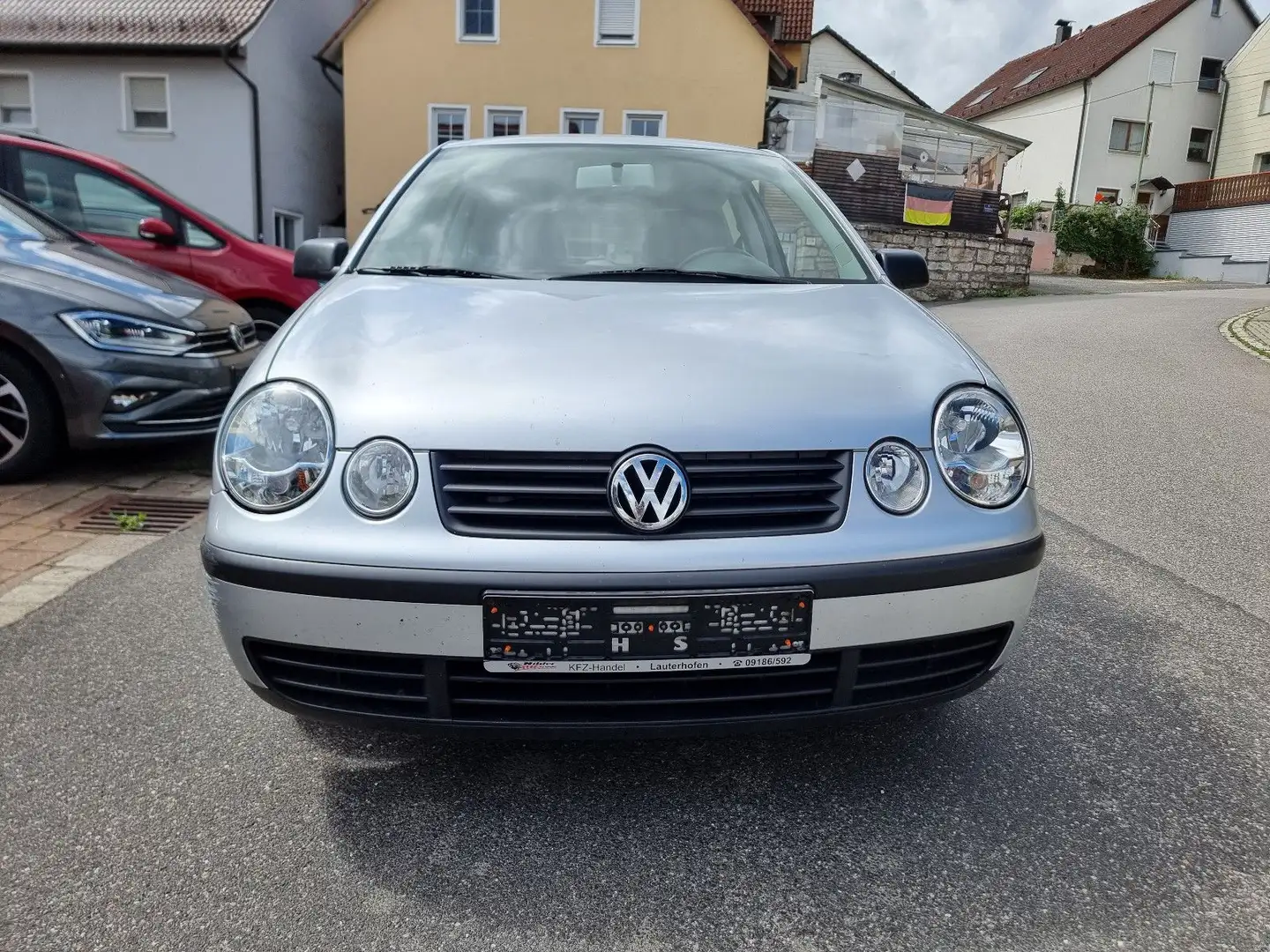 Volkswagen Polo 1.2 Basis KLIMA+TÜV 07/2027 Argent - 2