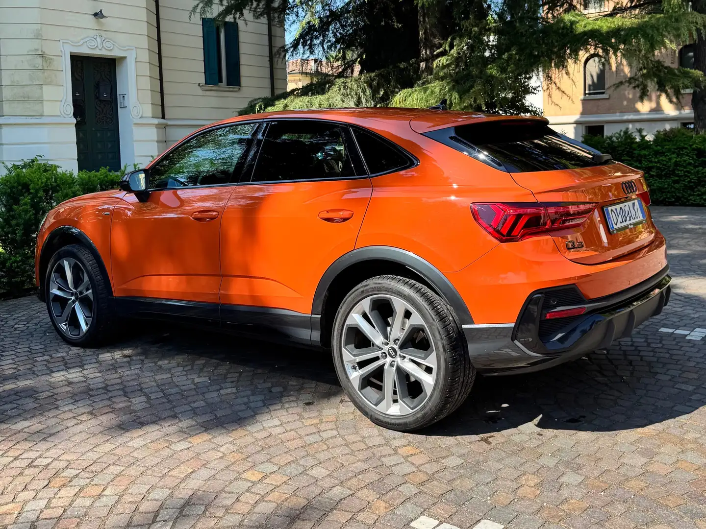 Audi Q3 Q3 Sportback 40 TDI Quattro SLine edition Orange - 2