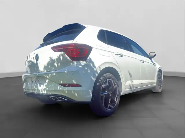 Volkswagen Polo view 3