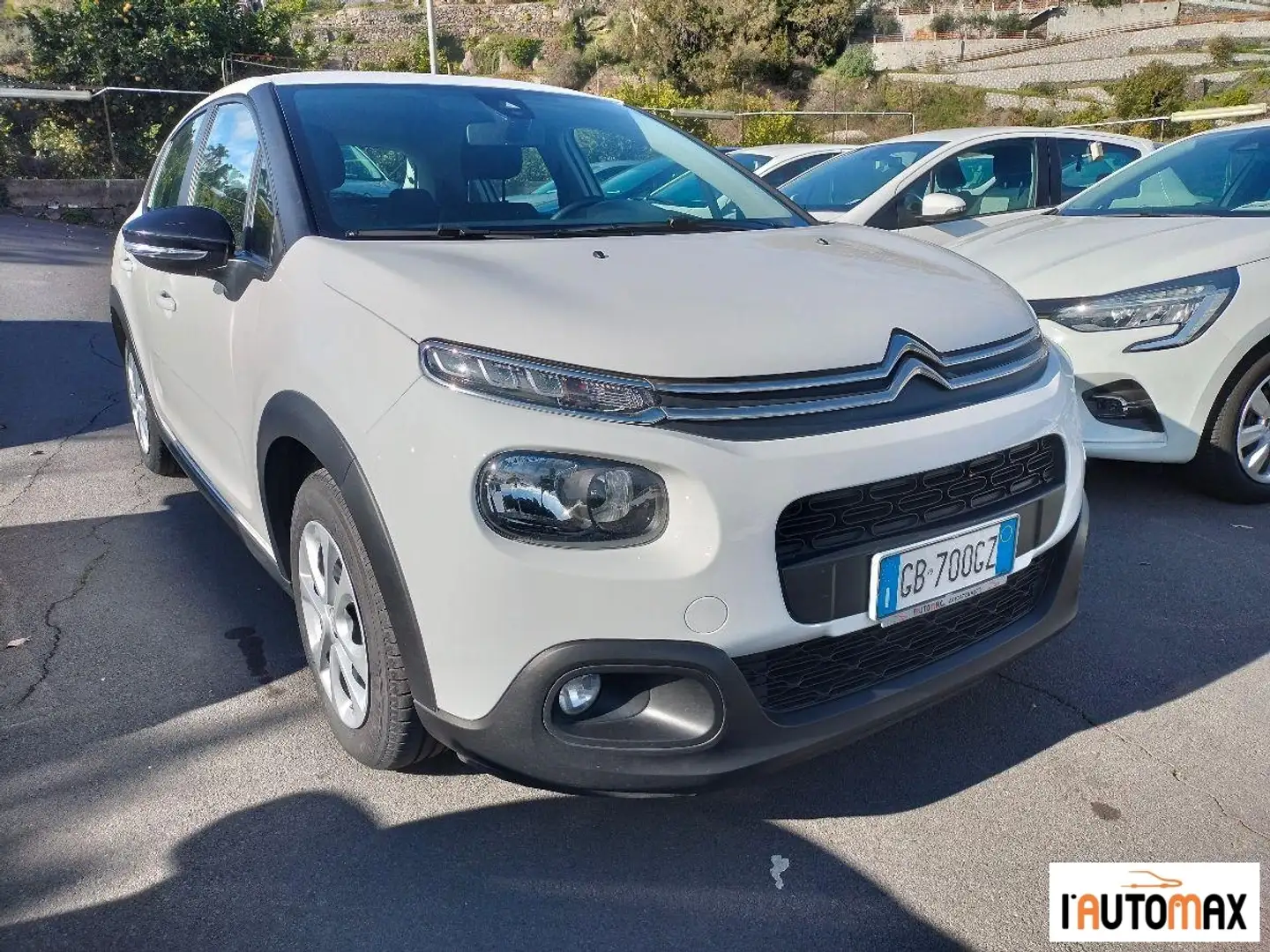 Citroen C3 BlueHDi 100 S&S Feel Autocarro 4 posti Weiß - 1