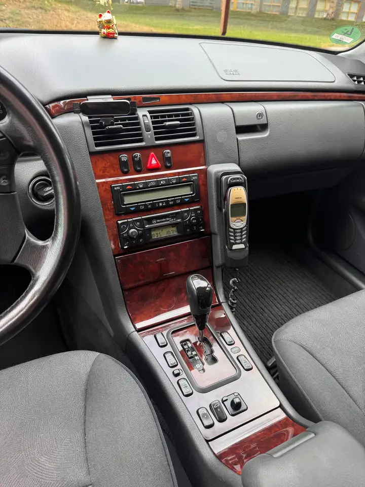 Mercedes-Benz E 240 Elegance, foto 9