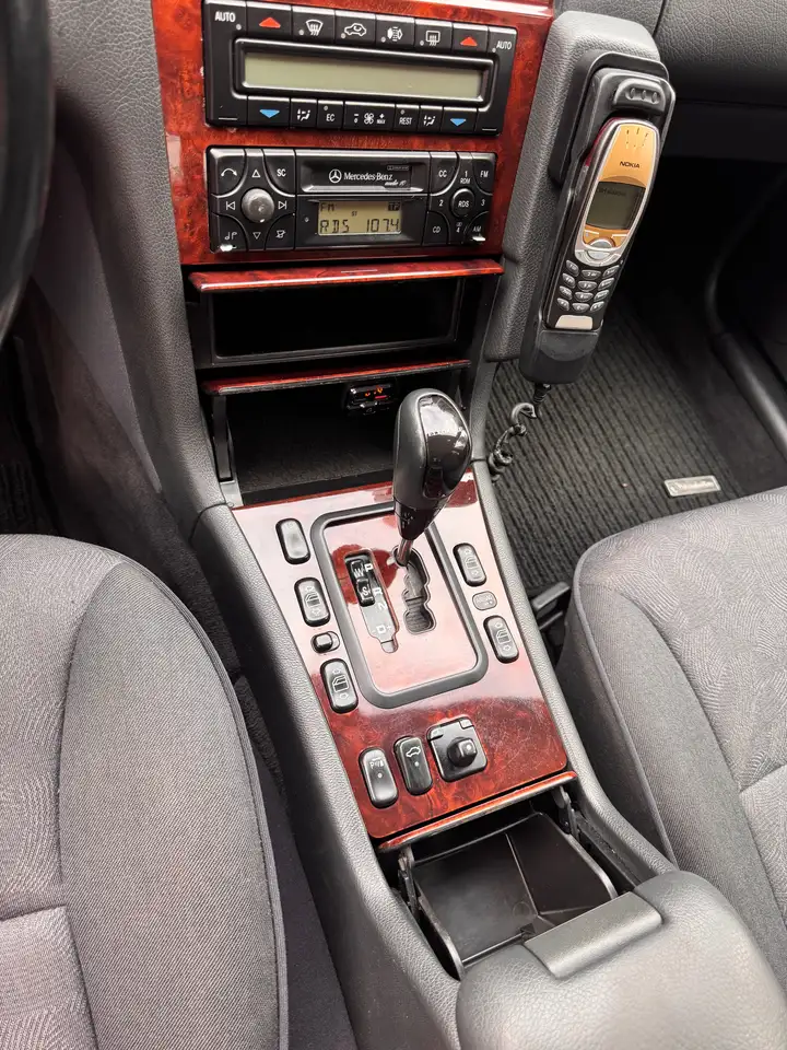 Mercedes-Benz E 240 Elegance, foto 10