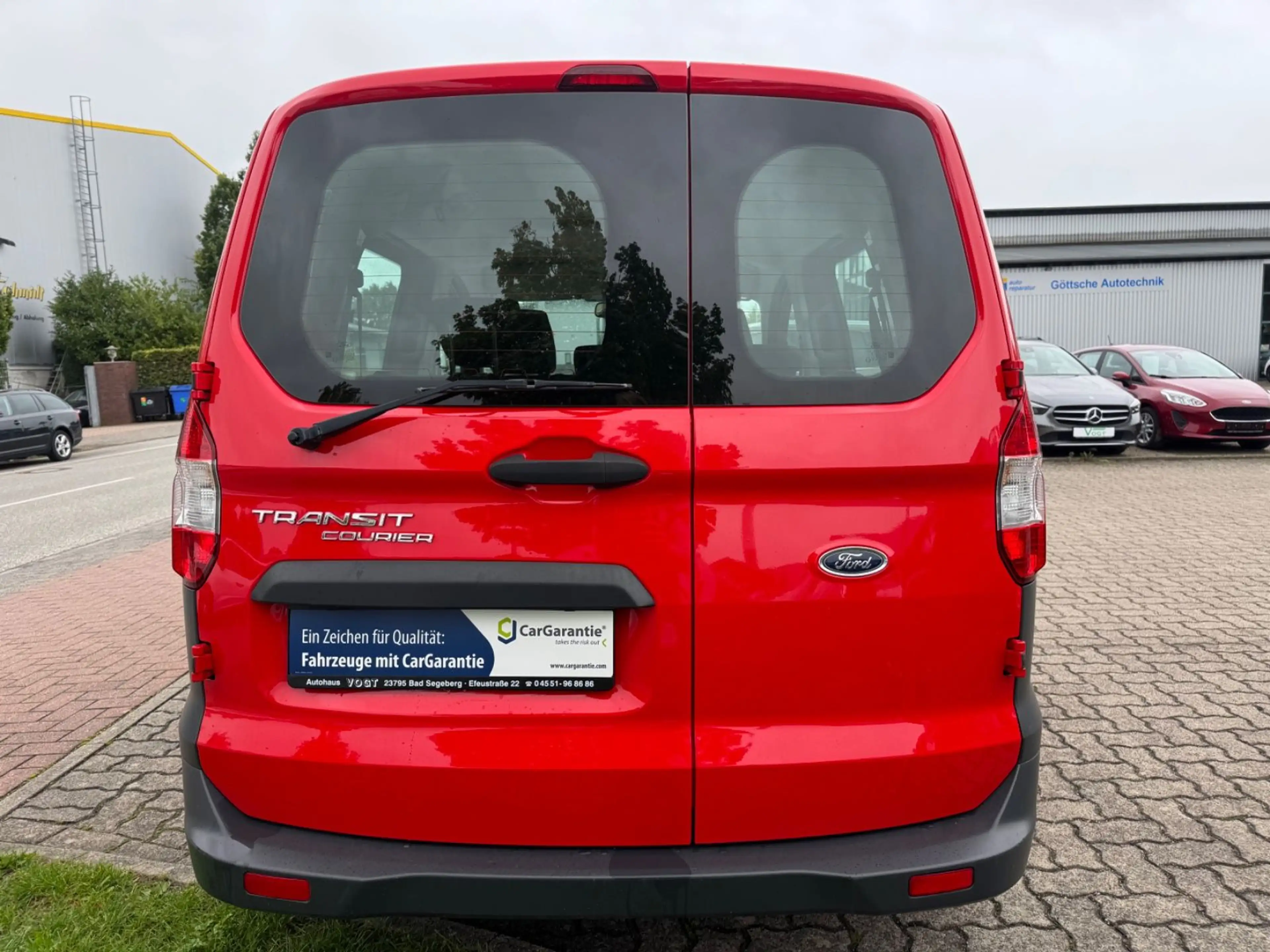 Ford Tourneo Courier 1.5 TDCi Ambiente 2 Hand — photo 5
