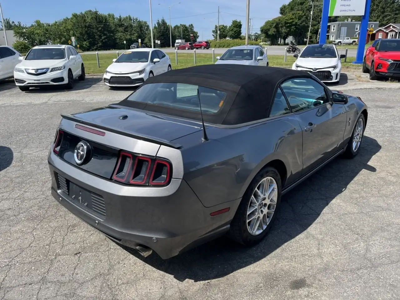 Ford Mustang снимка Ford Mustang