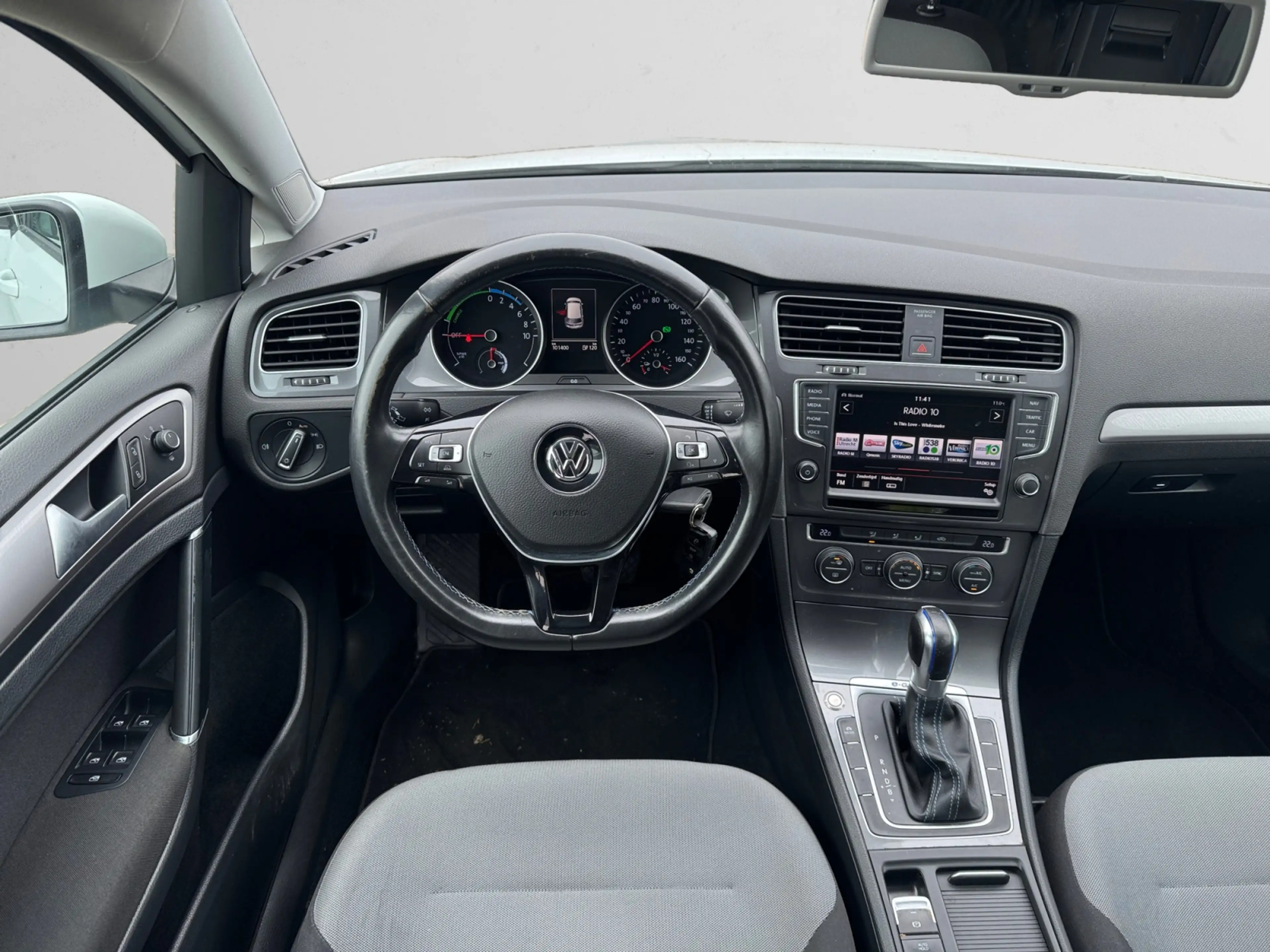 Volkswagen e-Golf Highline Aut- SOH 89%, Xenon Led, Carplay, Navigat — photo 7