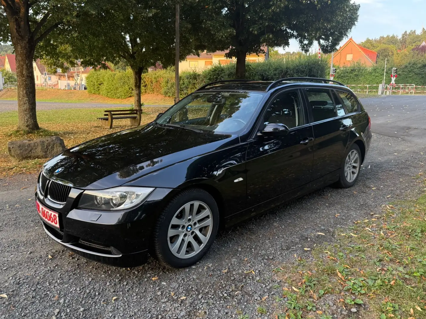 BMW 320 E91 320d Org 152Tkm 2 Hand M47 Scheckheft Noir - 2