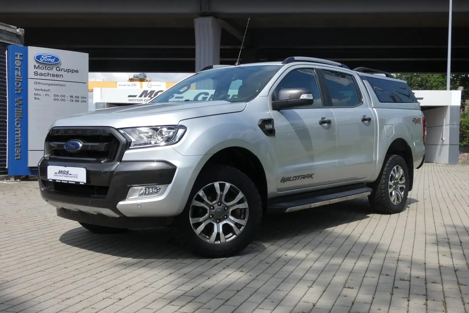 Ford Ranger 3.2 ,Wildtrak'  #DOKA #4X4 #ACC #NAVI #AHK #KAM #D Silber - 2