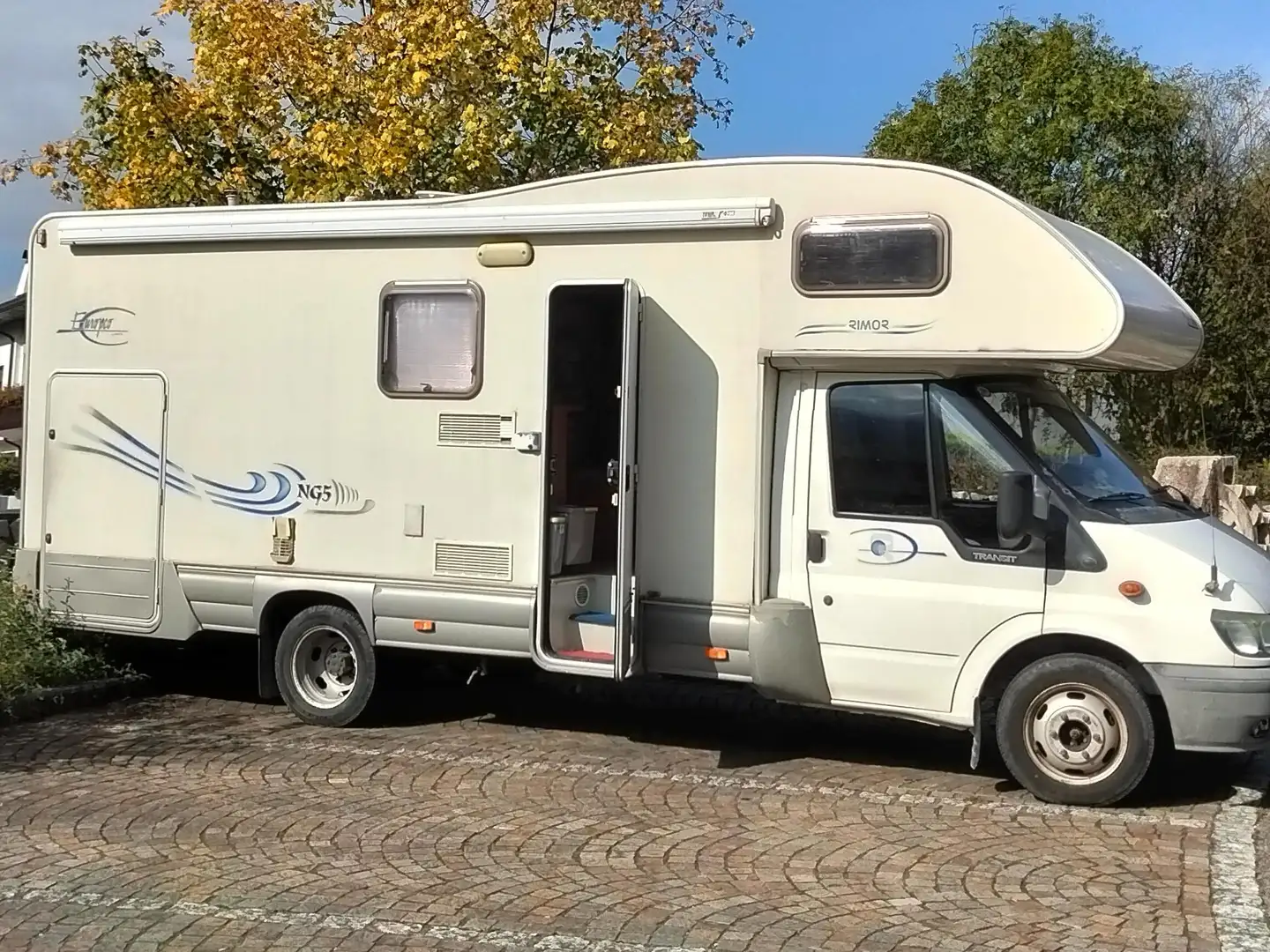 Ford Transit Grigio - 1